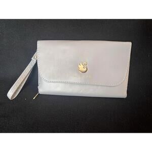 Gloria Vanderbilt Ladies Gray Leather Wallet with Wrist Strap 9”x5.5” Never Used